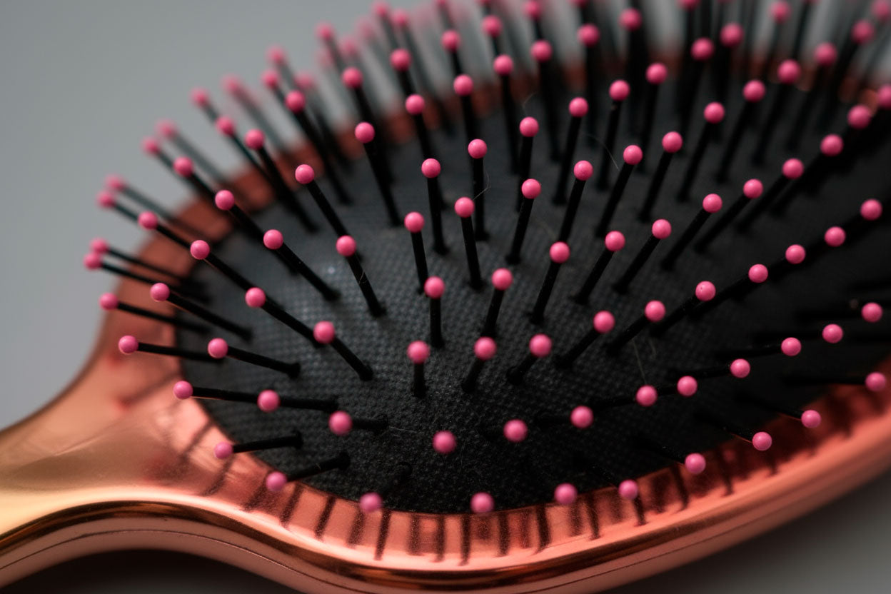 Pixie Pop Premium Detangling Brush - Metallic Yellow & Orange